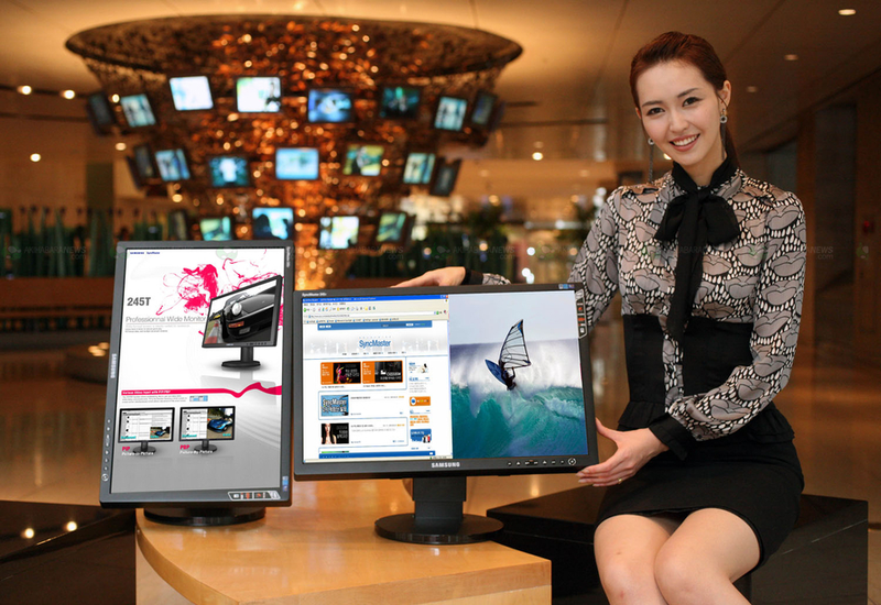Illustration for article titled 24-Inch Syncmaster Monitor from Samsung Has Legs, Supports HDCP